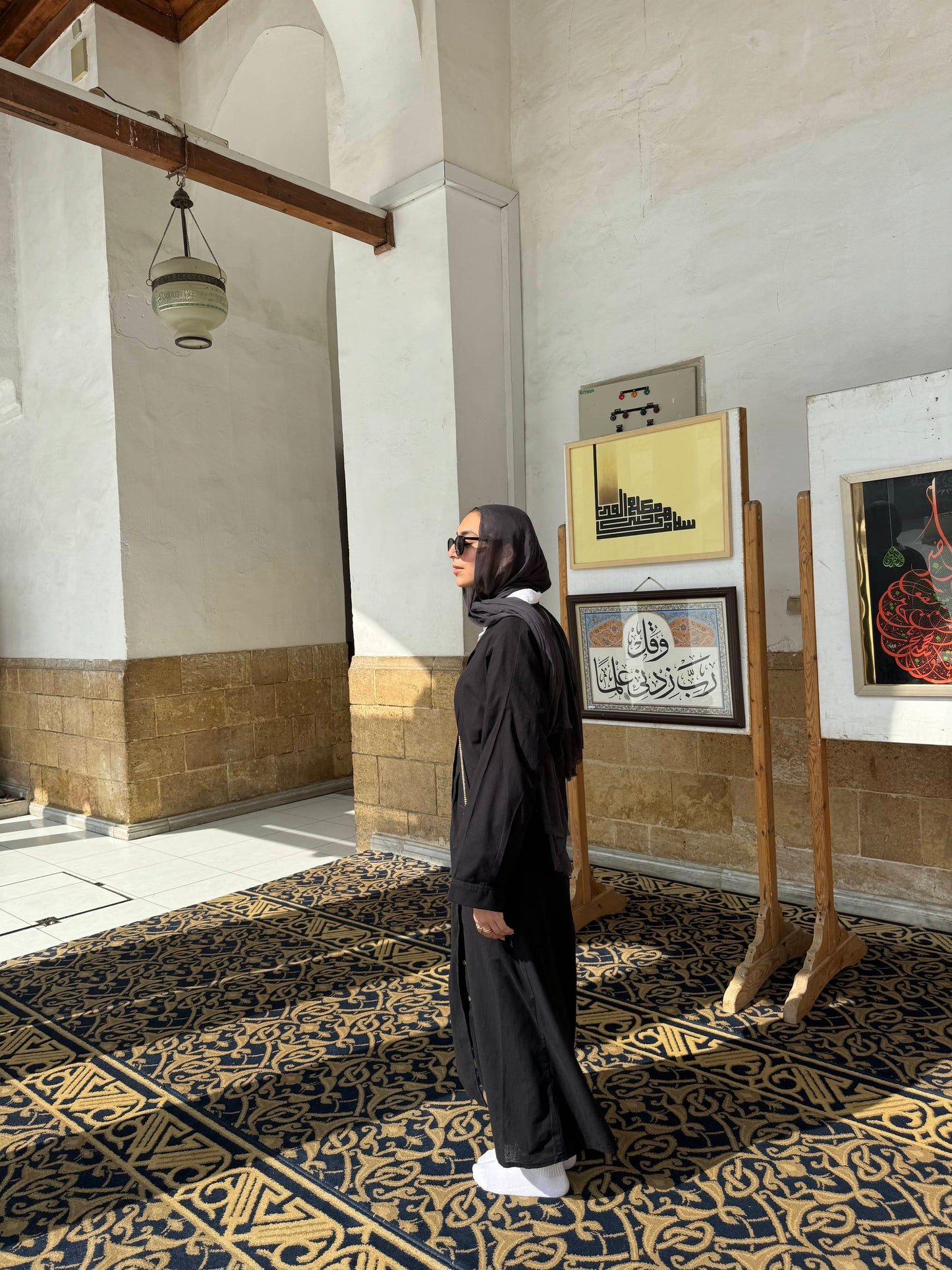 The basic linen dress ( in black )