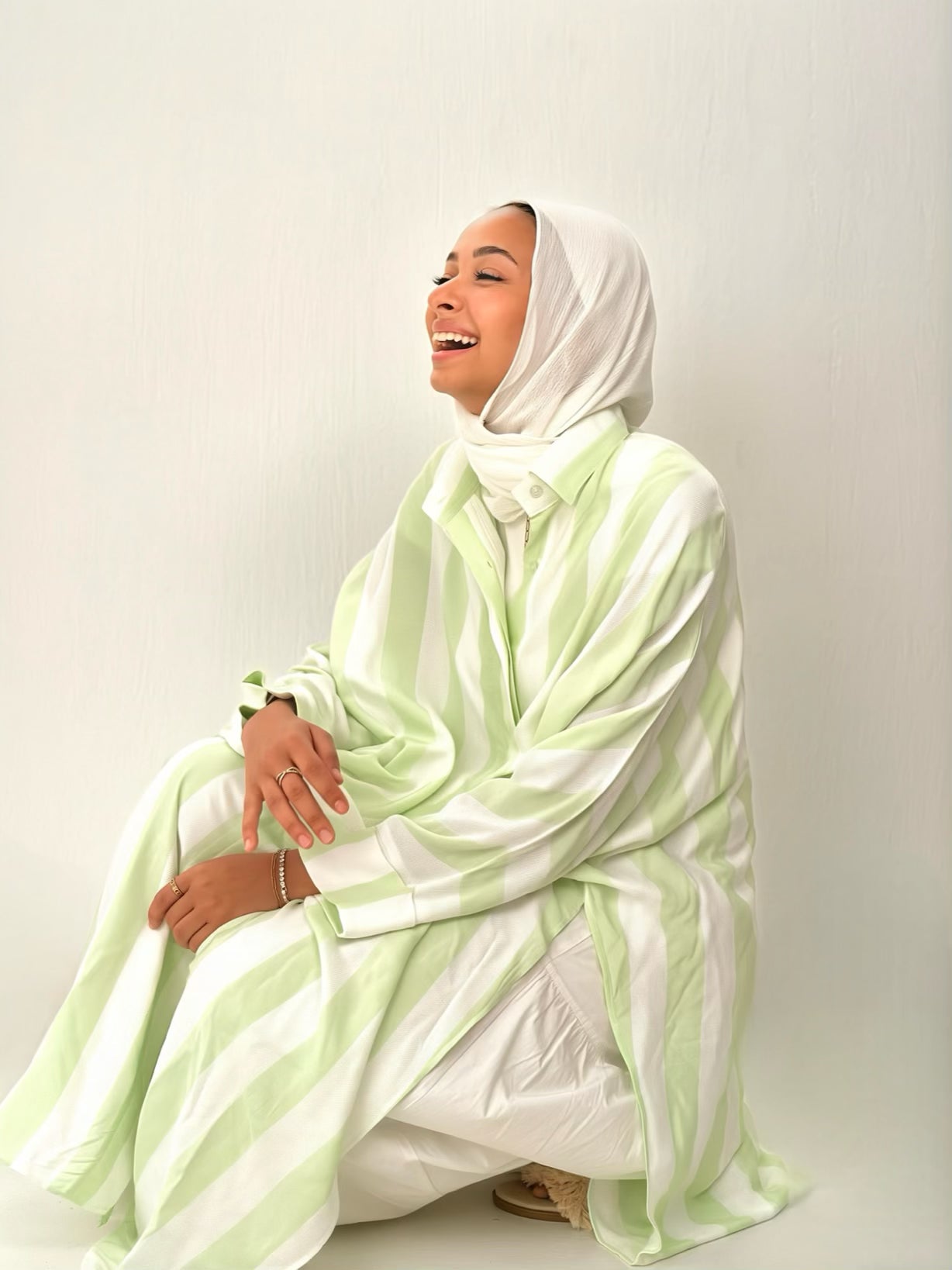 Gaia Shirt in ( pastel green )