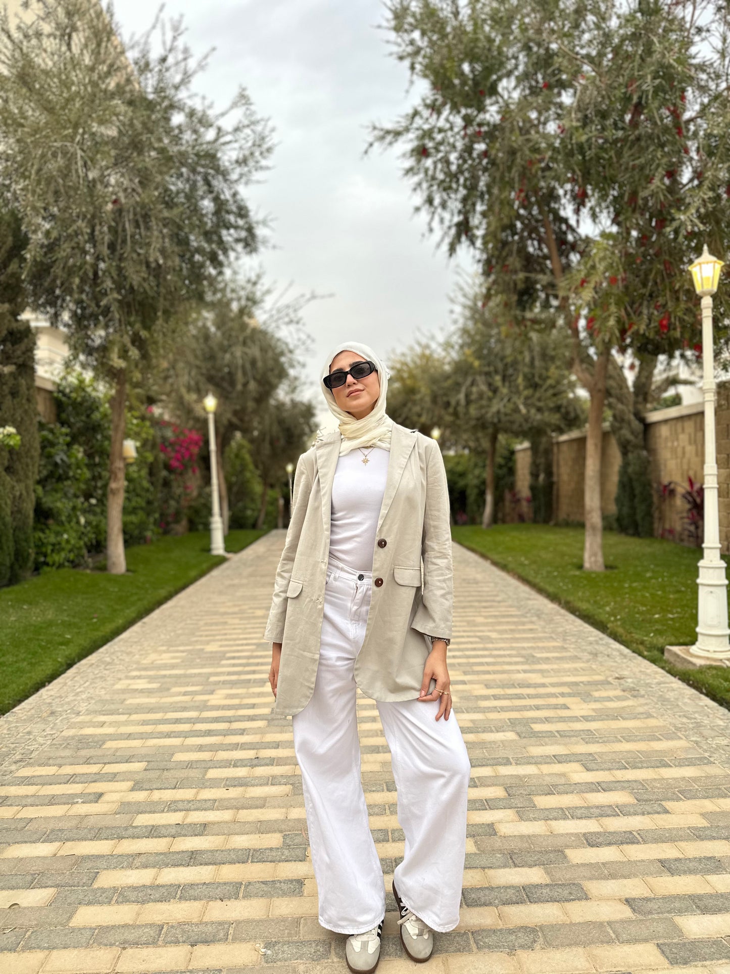 The linen blazer in ( beige )